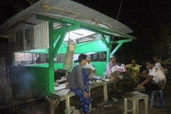 Warga Margasari Lampung Timur giatkan ronda malam
