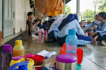 SMP Negeri 6 Yogyakarta kampanye diet plastik
