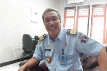 Empat turis China ajukan perpanjangan izin tinggal di Kepri