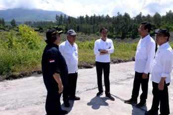 Agenda Presiden hari ini: tanam vetiver dan resmikan Stadion Manahan Solo