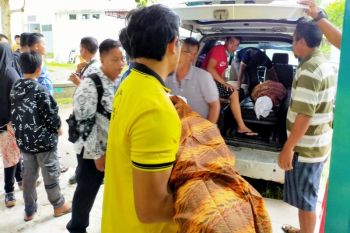 Seorang guru dan anaknya jadi korban tabrakan di Sampit