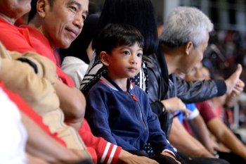 Presiden Jokowi harapkan stadion Manahan jadi tuan rumah Piala Dunia U20