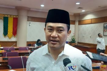 Gedung DPRD Riau akan dipasangi eskalator senilai Rp8,5 miliar