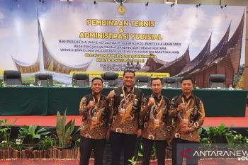 Mudahkan masyarakat, PN Pasaman Barat luncurkan lima aplikasi pelayanan