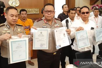 Polda Jatim tangkap pelaku pembuat dokumen palsu untuk Pilkada