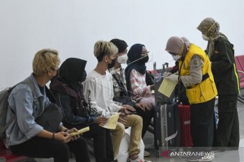 KKP Palembang observasi  71 kru kapal asing