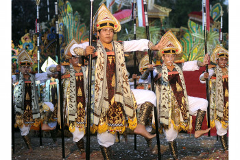 PEMKOT DENPASAR ADAKAN &ldquo;MAHABANDANA PRASADA&rdquo; PERINGATI PUPUTAN BADUNG