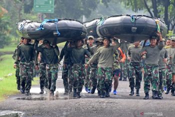 Lomba dayung prajurit taifib marinir