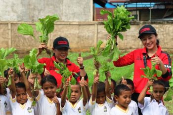 Siswa TK Kemala Bhayangkari Merauke laksanakan study tour