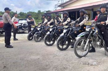 Samapta Polres Keerom laksanakan patroli dialogis dengan warga