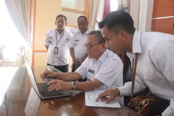 Bupati imbau masyarakat Kolaka Timur sukseskan Sensus Penduduk Online