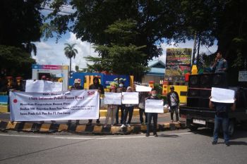 Warga tuntut pengerukan Danau Poso dihentikan