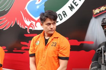 Aktor Aulia sudah enam bulan pakai sabu-sabu