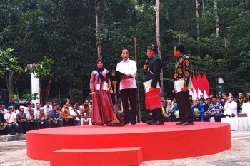 Jokowi minta masyarakat sulap perhutanan sosial lebih produktif