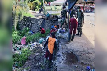 Aksi bersih sampah di Pasar Tamiang Layang diharapkan tingkatkan kesadaran masyarakat