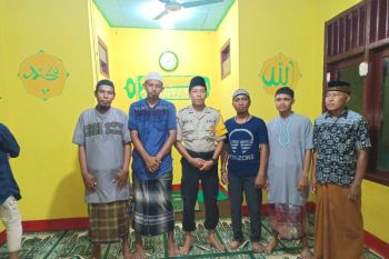 Jaga silaturahmi dan keimanan, Bhabinkamtibmas Baka Jaya ajak warga yasinan dan doa bersama