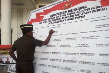 Kejaksaan Tinggi Papua deklarasi komitmen wilayah bersih tanpa korupsi