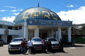 Baru lima mantan DPRD Jayawijaya yang kembalikan aset