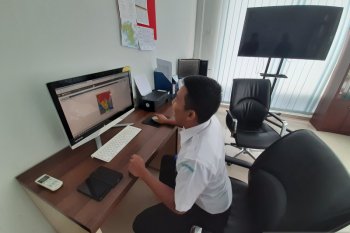 Ketinggian gelombang di Kepri capai 5 meter