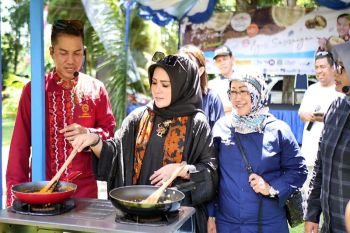 Iswanti tertarik kembangkan festival durian di Seruyan