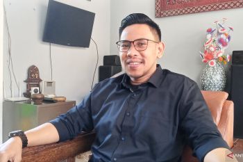 Legislator NTB menganggap Badan Pengelola Pariwisata Senggigi tak efektif