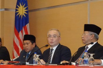 UMNO mempertimbangkan untuk menarik diri dari PN