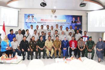 Nadalsyah ajak insan pers berperan dalam pembangunan