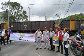 Jasa Raharja Lampung sosialisasi keselamatan berlalu lintas bersama KAI dan Dishub