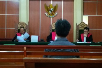 Mantan Kanwil Kemenag Jambi dituntut penjara delapan tahun