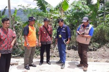 Jumat, BPBD Banjarnegara datangkan tim geologi ke lokasi longsor
