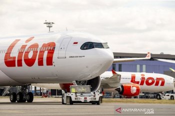Maskapai Lion Air hentikan sementara seluruh penerbangan umrah
