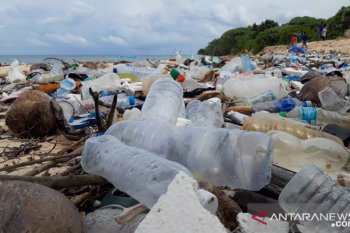 Yayasan konservasi menemukan sampah kiriman negara tetangga di Wakatobi