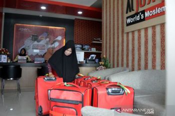 Layanan umrah ditangguhkan sementara