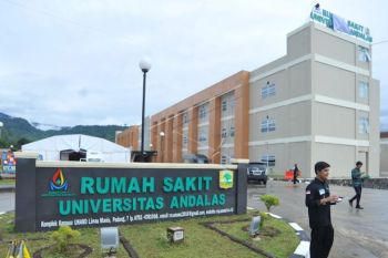 Unand minta  civitas akademika tunda perjalanan ke luar negeri