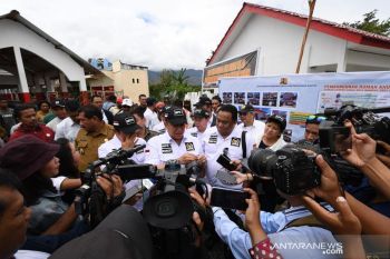 Pimpinan MPR RI dan rombongan tinjau pembangunan Papua menjelang PON XX