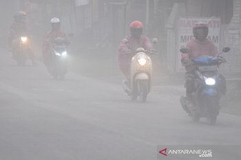 Aktivitas warga Magelang belum terganggu erupsi Merapi
