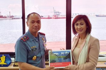 Konsulat Swiss dukung penanaman terumbu karang "Garuda Di Lautku" oleh Lantamal VI