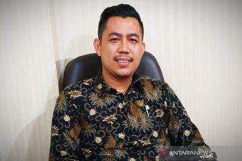 Legislator Kotim prihatin jalan dalam kota pun rusak
