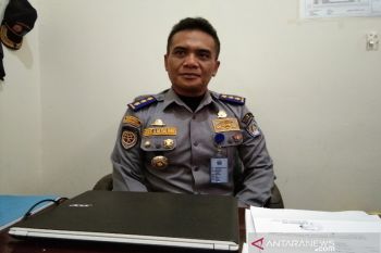 Dishub Kendari benahi lampu lalu lintas yang rusak