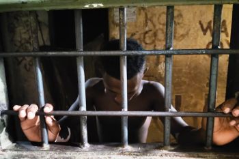 Polsek Jayapura Utara tangkap pelaku pembacok warga