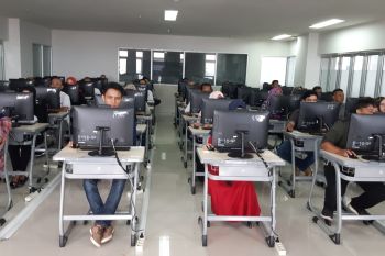 KPU mulai tes calon PPS Makassar menggunakan sistem CAT
