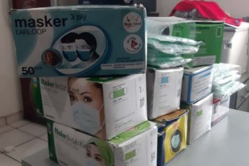 Polisi gerebek gudang penimbunan masker
