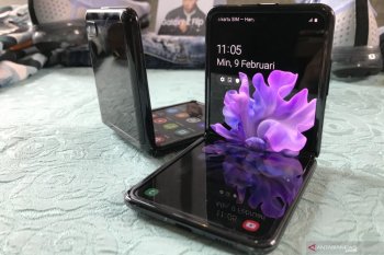 Xiaomi dikabarkan buat ponsel mirip dengan Samsung Galaxy Z Flip