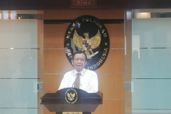 Abu Sayyaf tuntut Rp8,4 miliar untuk pembebasan 5 WNI, Mahfud MD: Baru dapat info dari TV