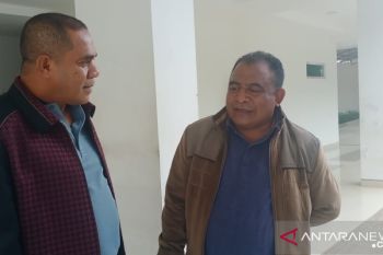Bupati Anton Hadjon inginkan gaji pegawai kontrak sama rata