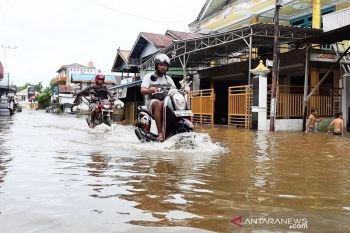 Muara Teweh dilanda banjir akibat meluapnya Sungai Barito