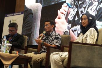 Sandiaga Uno menekankan pentingnya pendidikan iptek dibarengi imtak