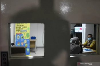 Seorang anggota Majelis Prancis tertular virus corona