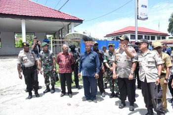 Kapolda Papua bersama Pangdam Cenderawasih kunker ke Waropen