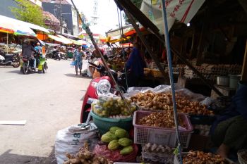 Harga rempah-rempah di Makassar melonjak sebagai dampak corona